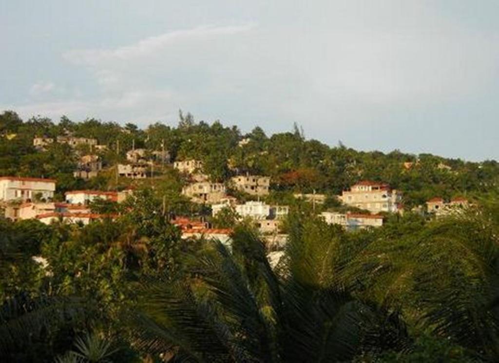 Bethel Court Guesthouse Montego Bay Eksteriør billede